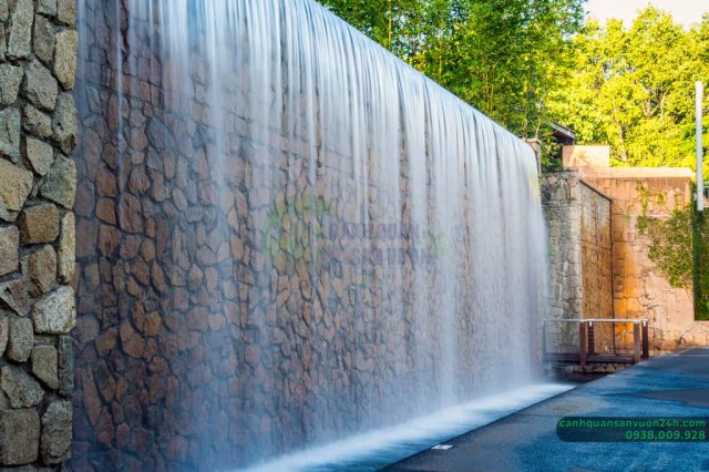 Thiết kế thác nước - Cảnh Quan Sân Vườn 24h